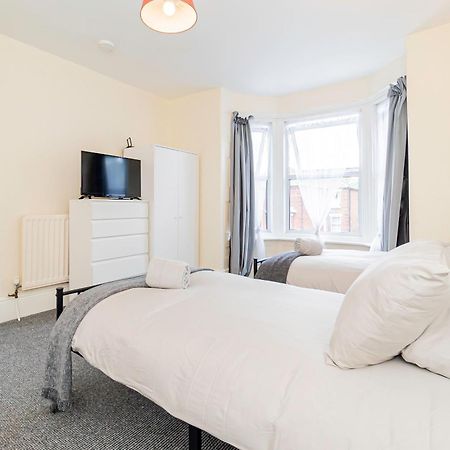 Shirley House 5, Guest House, Self Catering, Self Check In With Smart Locks, Use Of Fully Equipped Kitchen, Close To City Centre, Ideal For Longer Stays And Fawley Contractors Southampton Exterior foto